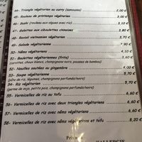 Menu at Rouleau de Printemps in Paris