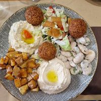  at Le Libanais de Montrouge in Montrouge