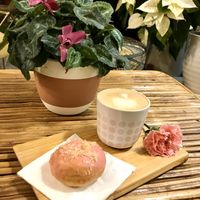 Little pink donut 👸🏼 at Shizen in Tel Aviv