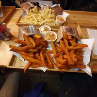 The fries with vegan sauces at Vegger in Brussels