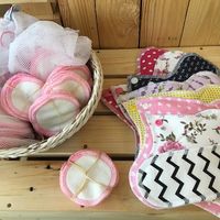 Reusable face and period pads. Photo by: Rifuzl on Facebook at Rifuzl - Šiška, trgovina brez plastične embalaže in Ljubljana