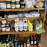 Salsas veganas, incluida mayonesa  at Madre Natura in Lima