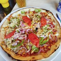Vegan pizza at 4Directions in Bansko