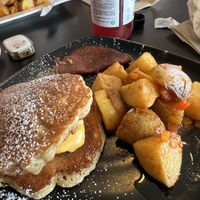 NOTE: The Impossible Breakfast doesn’t bring the vegan ham pictured here—it was from my partner’s plate (Vegan Breakfast).  at Green Bites in Dorado