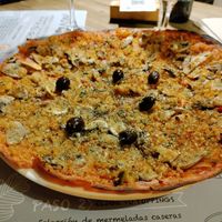 Vegan pizza. Tasty but overpriced at La Casa Viva in Valencia