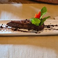 Pastel de algarroba at La Casa Viva in Valencia