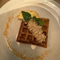 Gofre de calabaza y avellanas + Dulce de leche vegano at La Casa Viva in Valencia