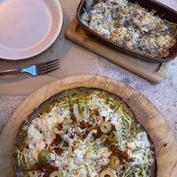 Pizza mediterranea i lassanya de carabassa  at La Casa Viva in Valencia