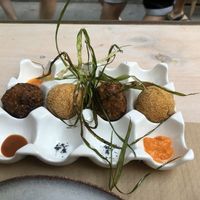 Vegan rice balls at La Casa Viva in Valencia