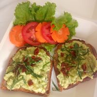 Avocado toast take away at Sun Cafe in Koh Phangan
