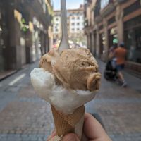 Oat and date ice cream and sugar-free vanilla at Gelati Gelati in Bilbao