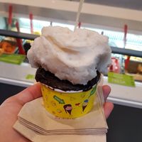 Sugar-free vanilla and chocolate-beans at Gelati Gelati in Bilbao