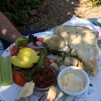 Tofu Ploughman’s w/ Chunky bread 👌🏽 at Kitnors in Minehead