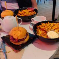 Lunch at Copper Branch in Nice