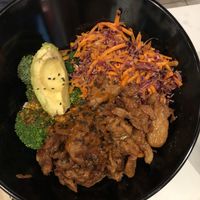 Bowl of ‘Gènèral Copper’ with rice and avocado 🥑  at Copper Branch in Nice