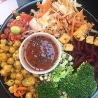 Asian fusion bowl w smoked tofu at Copper Branch in Nice