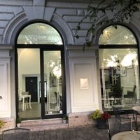 Étterem bejárat/Restaurant front at Magora in Vac