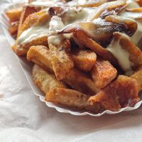 🍟 with cheese and onion at Vöner der Vegetarische Döner in Berlin