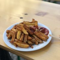 pommes with ketchup ❤️ fried with paprika  at Vöner der Vegetarische Döner in Berlin