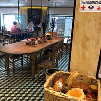 Shared seating  at Le Pain Quotidien - Reforma in Mexico City