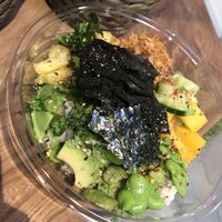 vegan poke bowl 🥰 at Green Gorilla in Lausanne