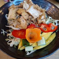 Reisbandnudel mix mit Tofu und Seitan at Sunshine Vegan Restaurant in Berlin