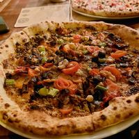 Pizza veganela at RetroGusto84 in Lisbon