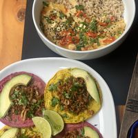 Tacos and fresh curry bowl  #Veganuary at Lavka in Guatemala City