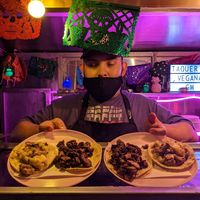 Tacos de Arrachera y de Chicharrón at Gracias Madre in Mexico City