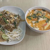 Pad Thai & red curry  at Good Taste Vegetarian - MBK in Bangkok