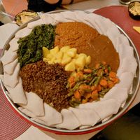 Vegan plate for 4 people at YEnat Restaurant in Mannheim