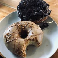 Café praline et oreo at Beiko in Quebec