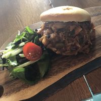Stoombroodje jackfruit at Slot Oostende in Goes