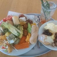 Gemischte Buffet Teller und Thymian Tonic Limo at Tibits in Basel