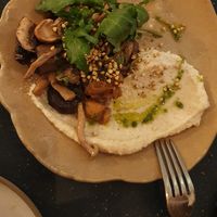 Paddestoelen met pastinaak en ui at Camion in Antwerpen