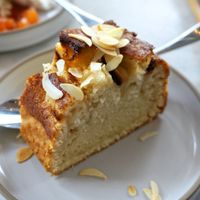 Apple cake at Camion in Antwerpen