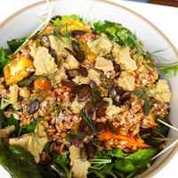 Salad with cashew cheese at Camion in Antwerpen