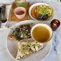 Lunch menu & scrambled tofu 💞  at Camion in Antwerpen