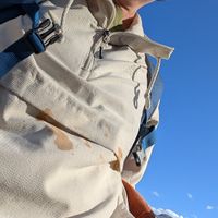 Liauid pizza leaked all over my white top at Fat Badgers Pizza Bar in Queenstown