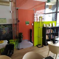 Library & kids space at Ki Macrobiotico in Aveiro