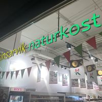   at Kinsarvik Naturkost in Sandvika