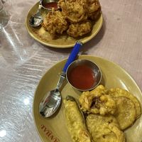 top - onion bhaji. bottom - veg pakora  at Taj Mahal in Niseko