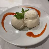 Gelat de llet soja amb arrós i menta  at La Fàbrica in Vilafranca Del Penedes