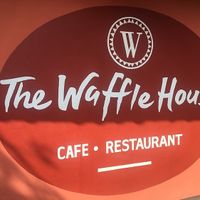 Nice location with sweet and salty vegan waffles. They also offer oat, soy, almond and coconut milk 🤗  at The Waffle House in Kwazulu-natal