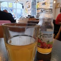 Appelsap at Super Fourchette in Brussels