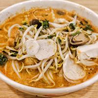 Laksa, good, generous portion, recommend at D'Life Signature 蔬品軒 - Novena in Central Singapore