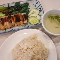 Chicken rice at D'Life Signature 蔬品軒 - Novena in Central Singapore