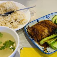 Chicken rice at D'Life Signature 蔬品軒 - Novena in Central Singapore