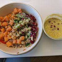 Sunrise Poke and Mango Chia Pudding at Hitzberger in Bern