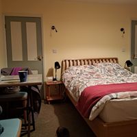 Comfortable double bed at Nab Cottage in Bexhill